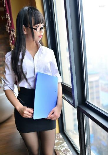 皇上和公主的野外H辣文_国产剧全集免费播放