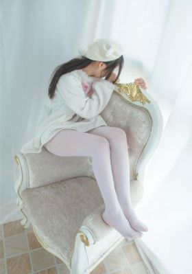 色欧美video高跟鞋_4K高清在线观看